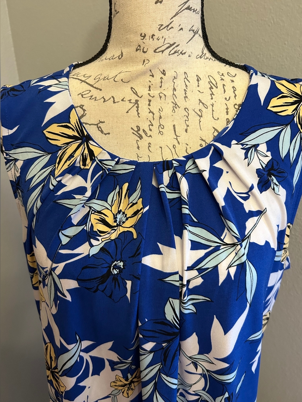Liz Claiborne Career XL Blue Floral Top
